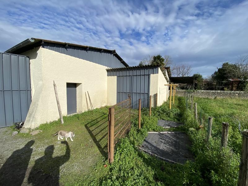 Maison - 223 m² - 8 pièces