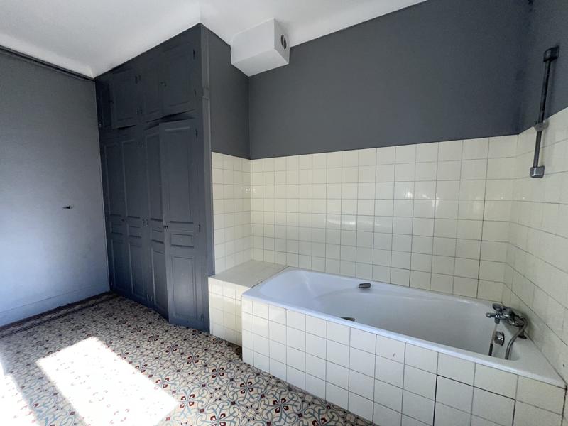 Maison - 226 m² - 6 pièces