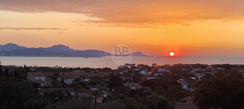 Villa - 250 m² - 7 pièces