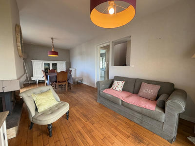 Maison - 90 m² - 5 pièces