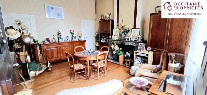 Propriété - 640 m² - 31 pièces