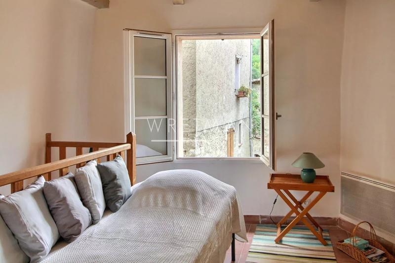 Maison de village - 80 m² - 4 pièces