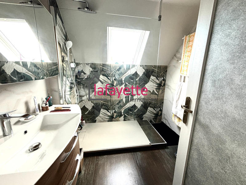 Maison - 153 m² - 5 pièces