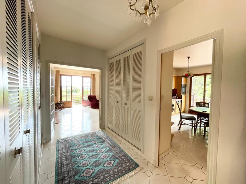 Maison - 193 m² - 7 pièces