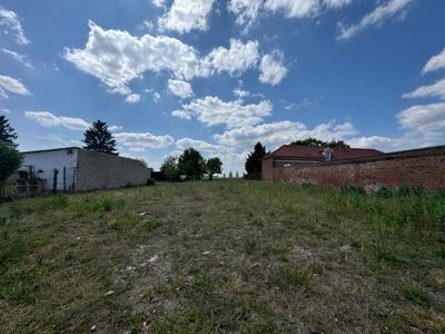 Terrain constructible - 1 110 m²