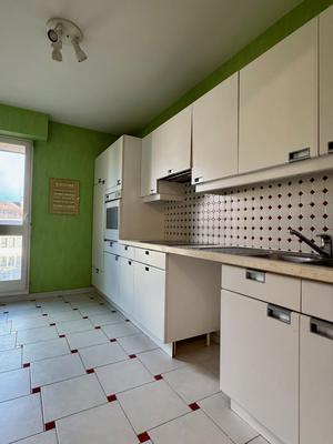 Appartement - 105 m² - 4 pièces