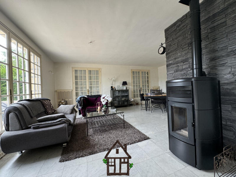 Maison - 153 m² - 8 pièces