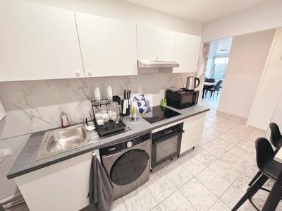 Appartement - 102 m² - 6 pièces