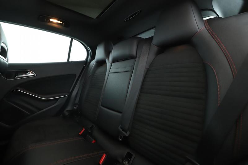 Mercedes Gla 200 Fascination 7g-Dct 156 ch