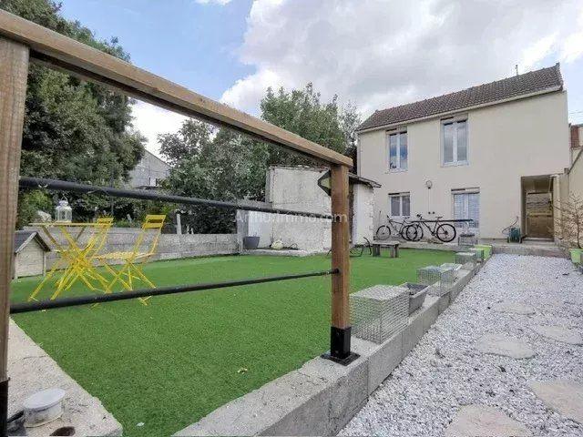 Maison - 110 m² - 6 pièces
