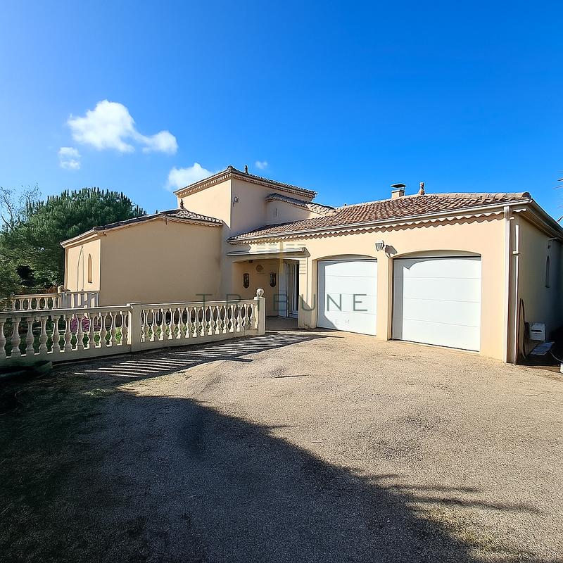 Maison - 130 m² - 4 pièces