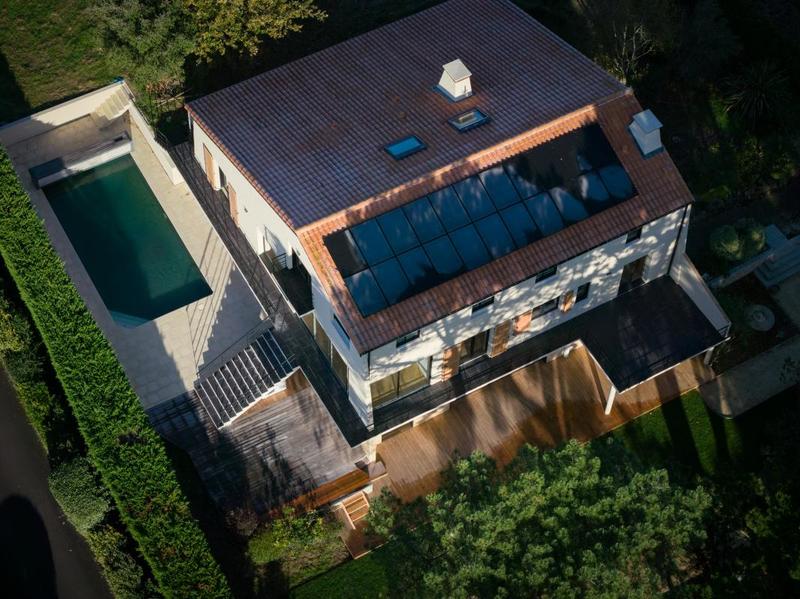 Villa - 493 m² - 14 pièces