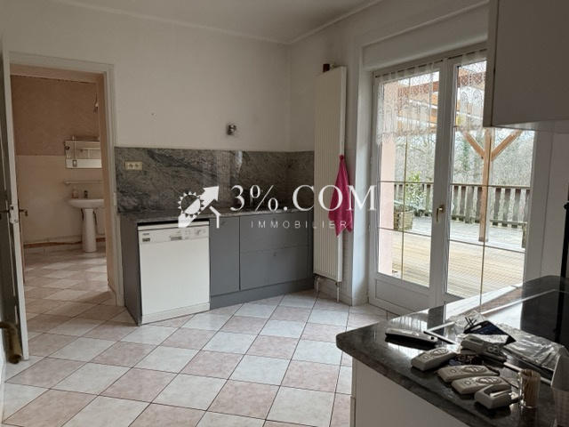 Maison - 193 m² - 7 pièces