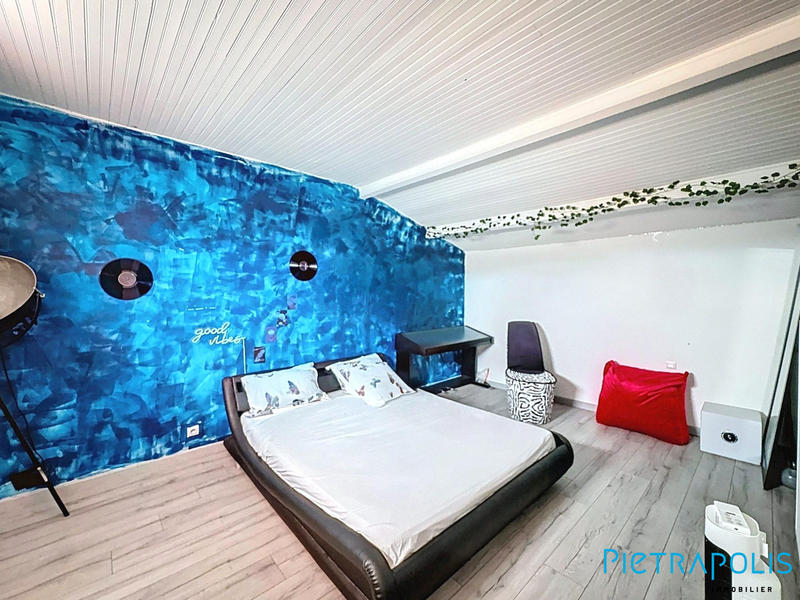 Appartement - 90 m² - 4 pièces