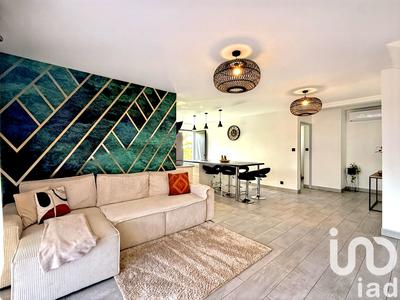 Maison - 98 m² - 5 pièces