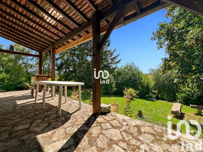 Maison - 207 m² - 7 pièces