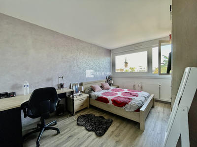 Appartement - 83 m² - 4 pièces