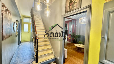 Maison - 209 m² - 10 pièces