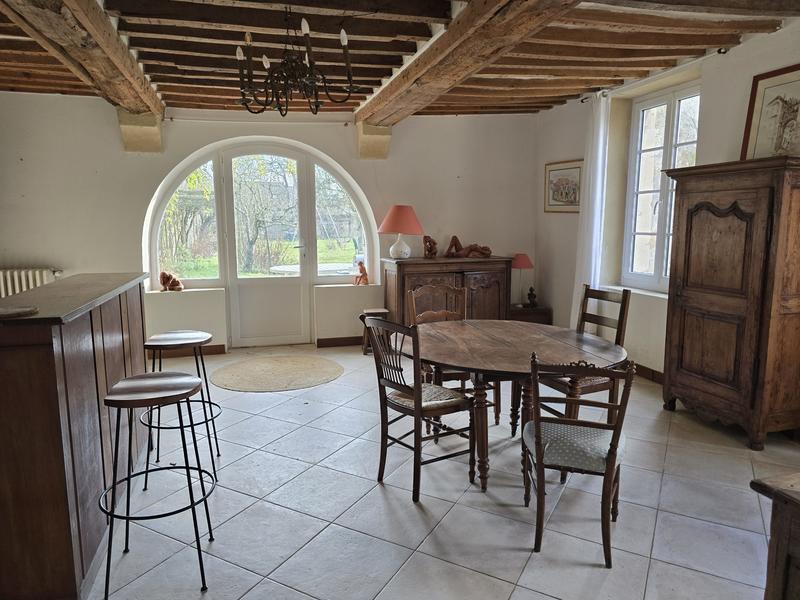 Maison ancienne - 326 m² - 13 pièces