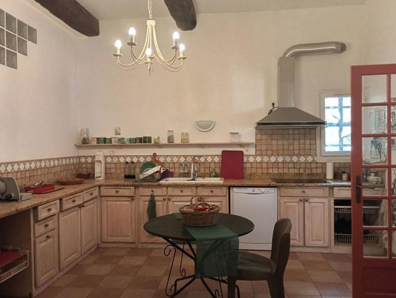 Mas - 438 m² - 14 pièces