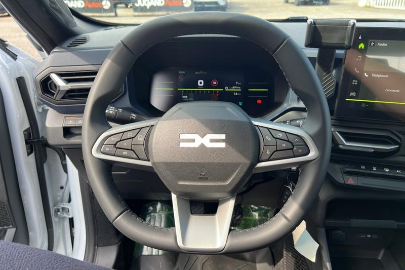 Dacia Duster Hybrid-G 150 4x4 Expressi