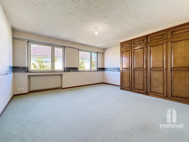 Maison - 180 m² - 5 pièces