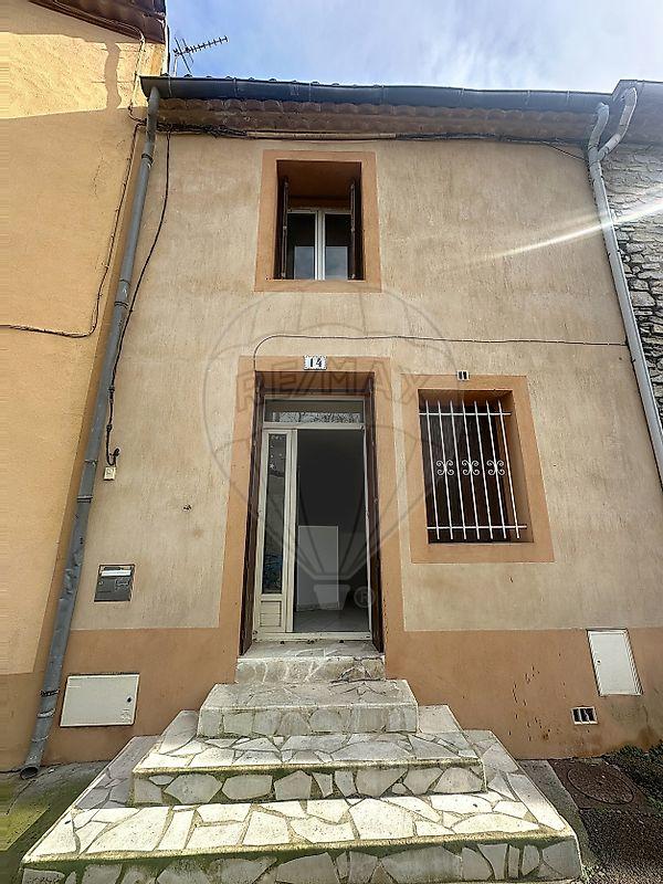 Maison de village - 90 m² - 4 pièces