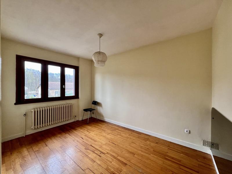 Maison - 96 m² - 5 pièces