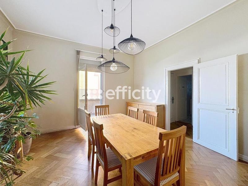 Appartement - 129 m² - 5 pièces