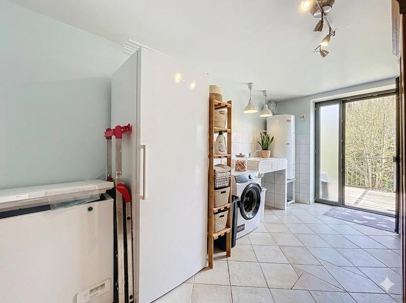 Maison - 187 m² - 8 pièces