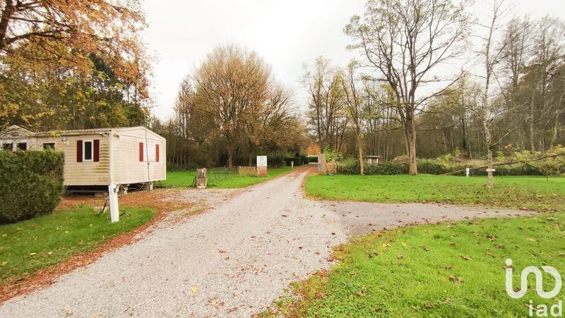 Local commercial - 27 000 m²