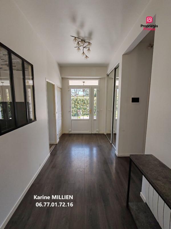 Maison - 224 m² - 8 pièces