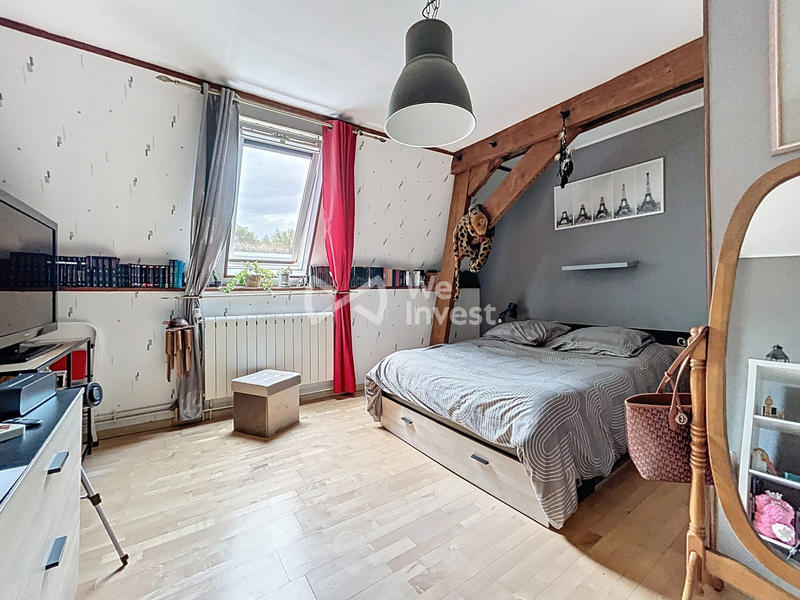 Maison - 204 m² - 7 pièces