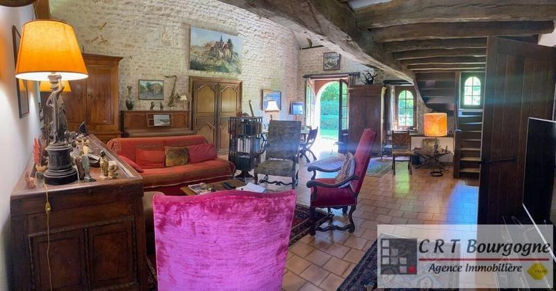 Maison - 250 m² - 9 pièces