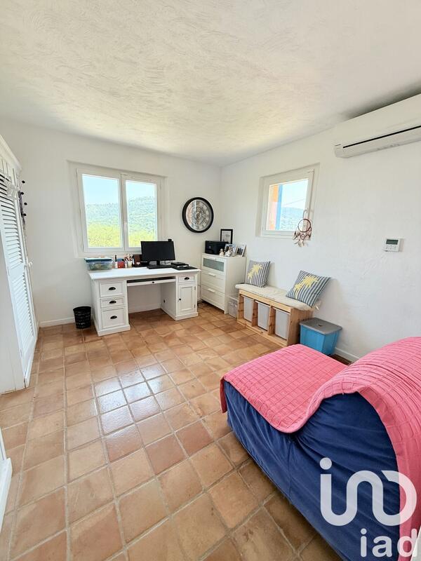 Maison - 171 m² - 6 pièces