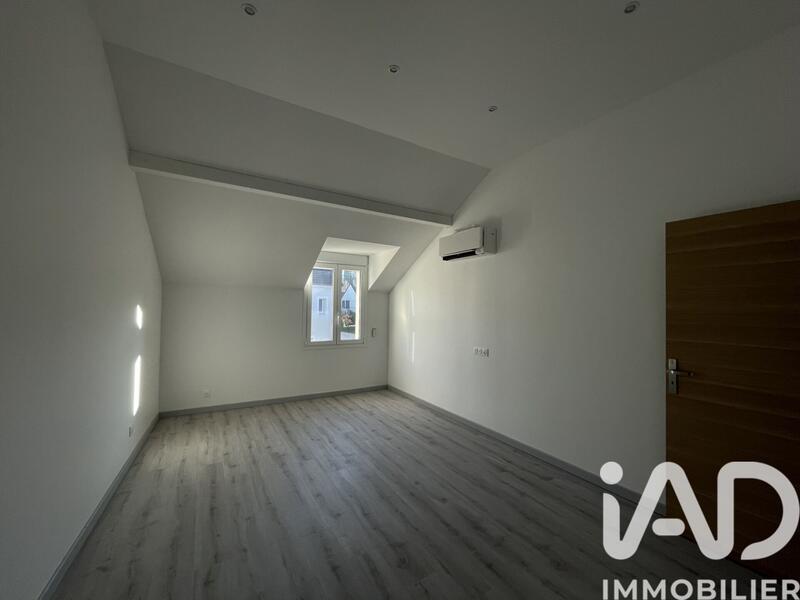 Maison - 200 m² - 7 pièces