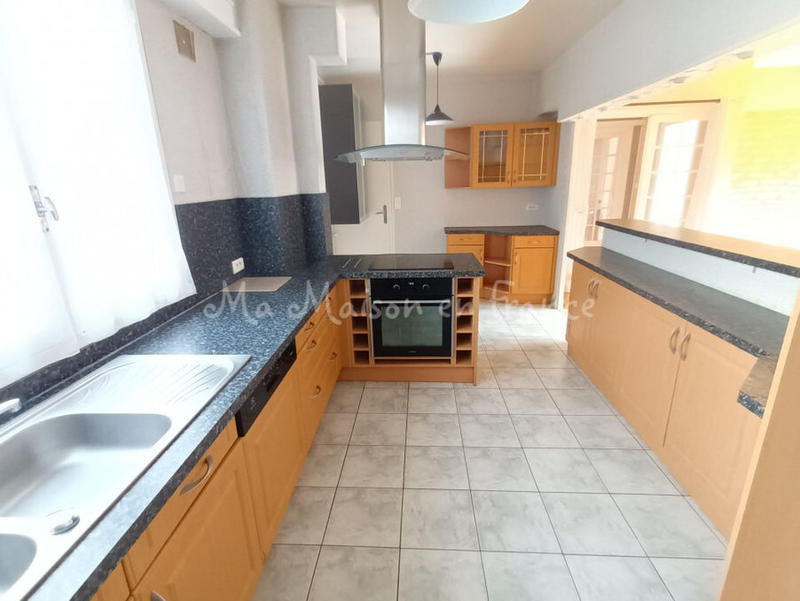 Appartement - 111 m² - 4 pièces