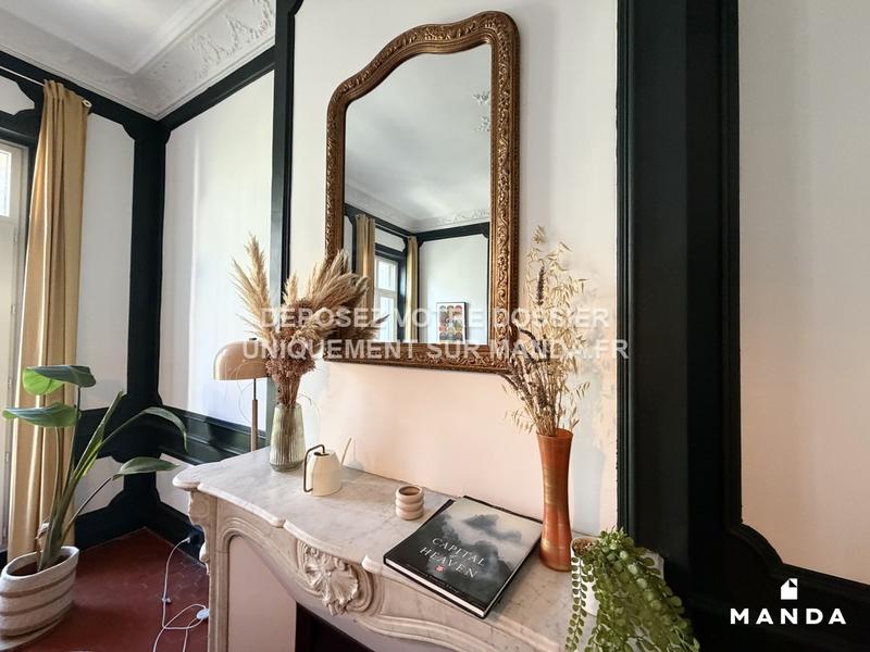 Chambre - 142 m² - 6 pièces