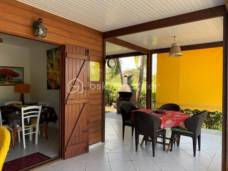 Propriété - 303 m² - 13 pièces