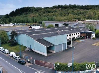 Local commercial - 2 820 m²