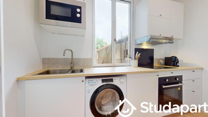 Chambre - 11 m² - 1 pièce