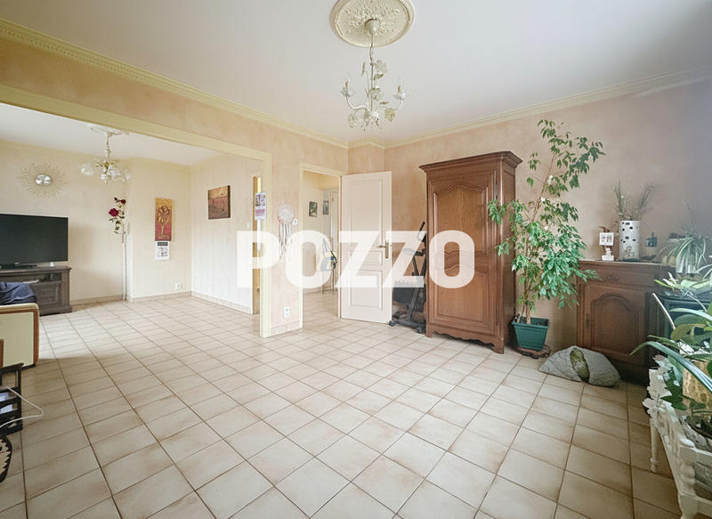 Maison - 84 m² - 5 pièces