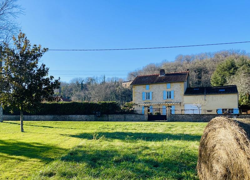 Maison traditionnelle - 130 m² - 6 pièces