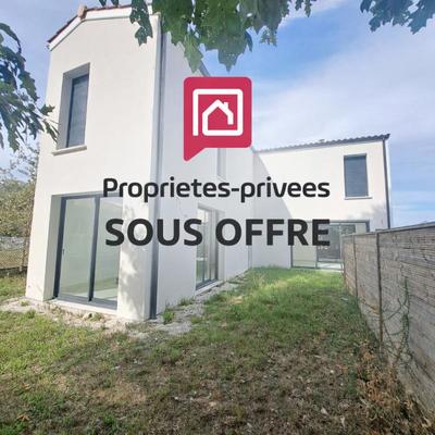 Maison - 95 m² - 4 pièces