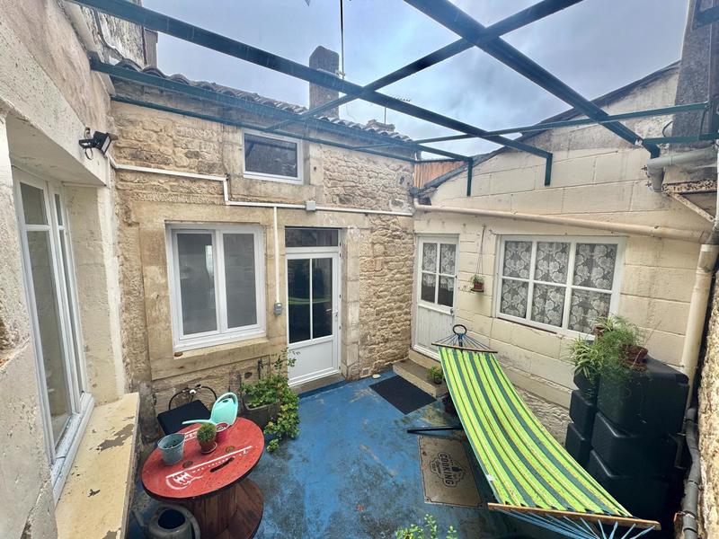 Maison - 186 m² - 6 pièces