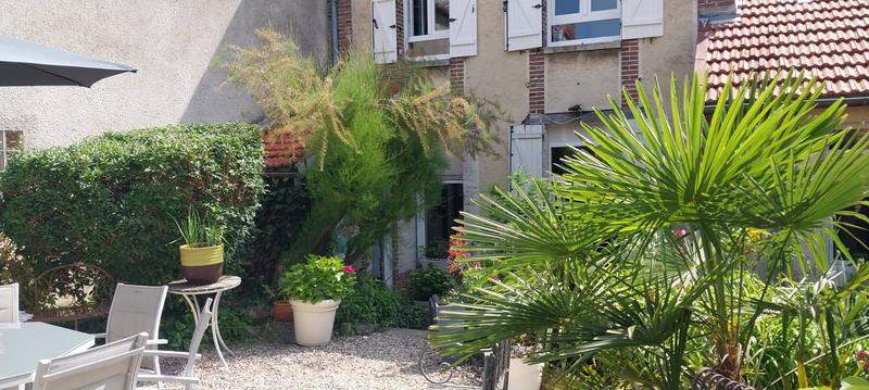 Immeuble - 185 m² - 6 pièces