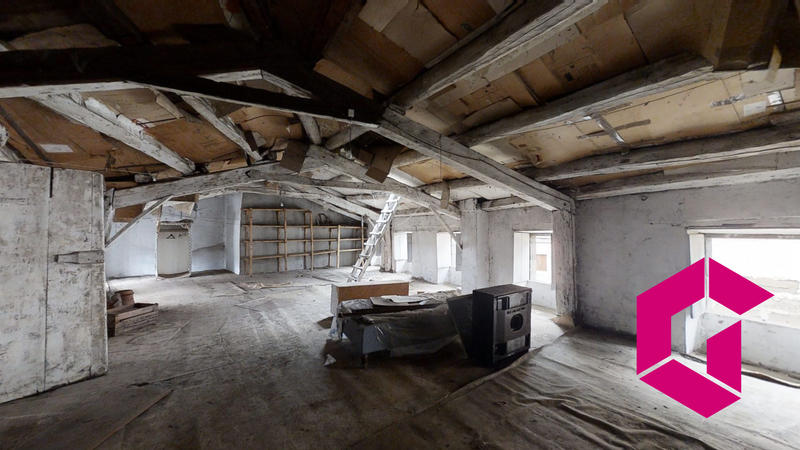 Maison - 552 m² - 15 pièces