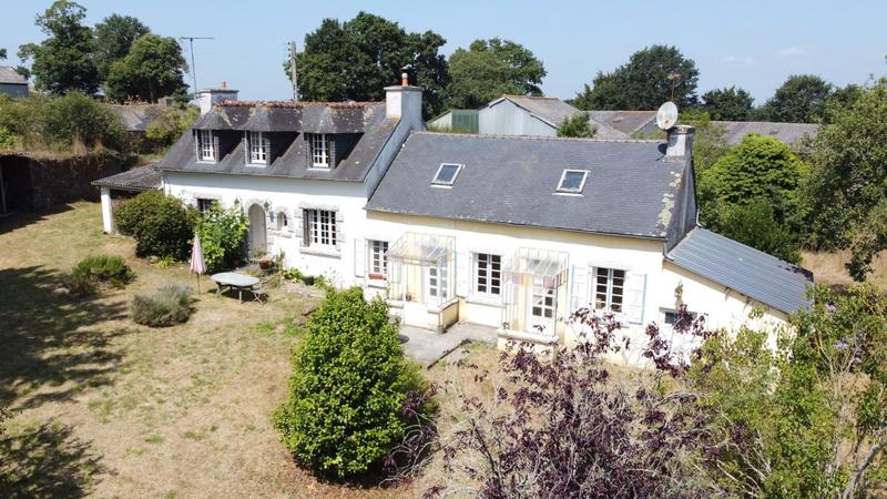 Maison - 152 m² - 8 pièces