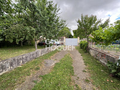 Maison - 275 m² - 10 pièces