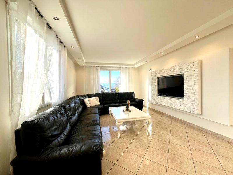 Appartement - 102 m² - 4 pièces